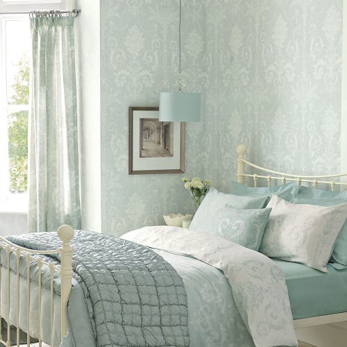 Laura Ashley vol. 1