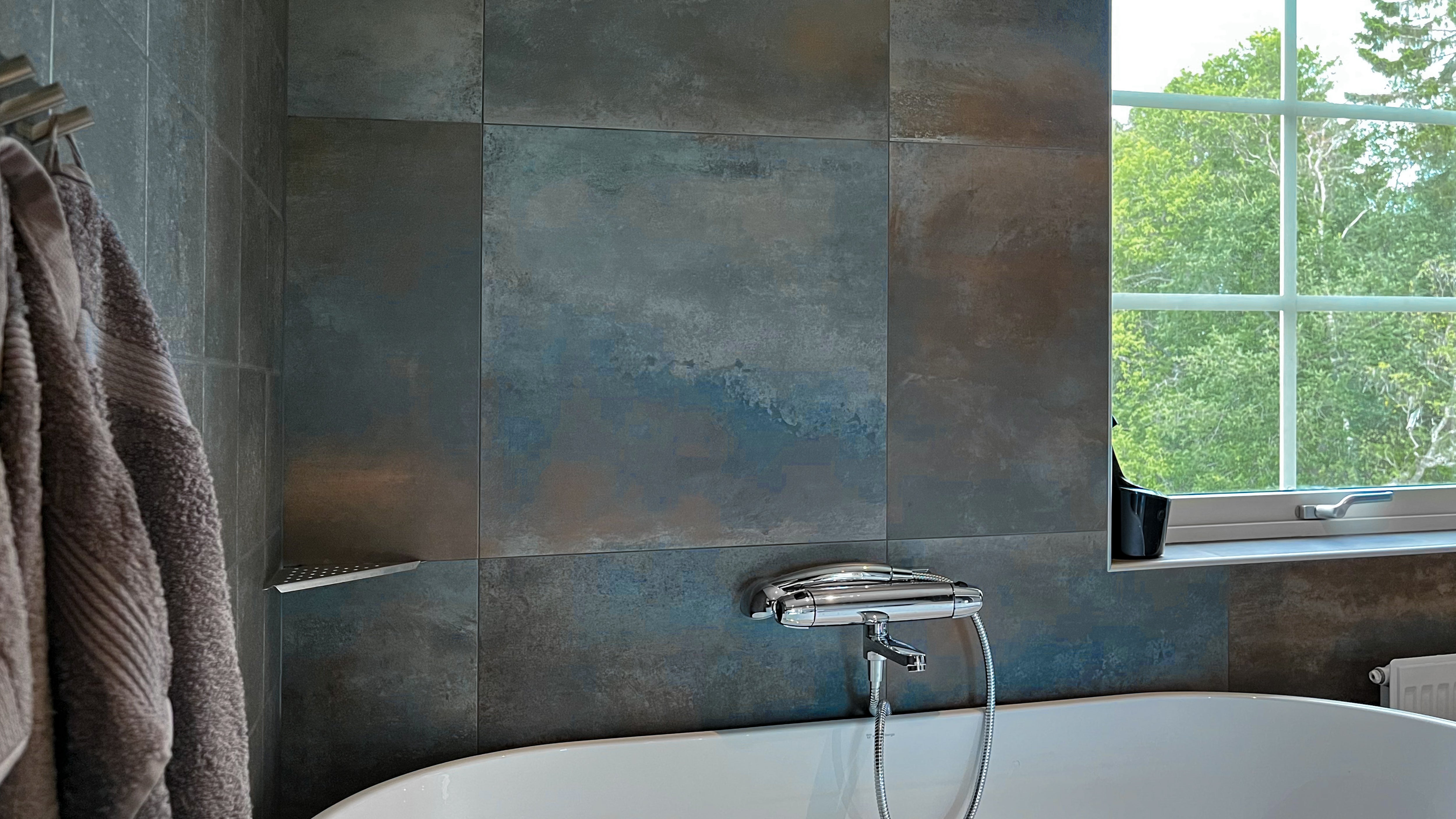 Bronx Dark Blue 60x60 såg