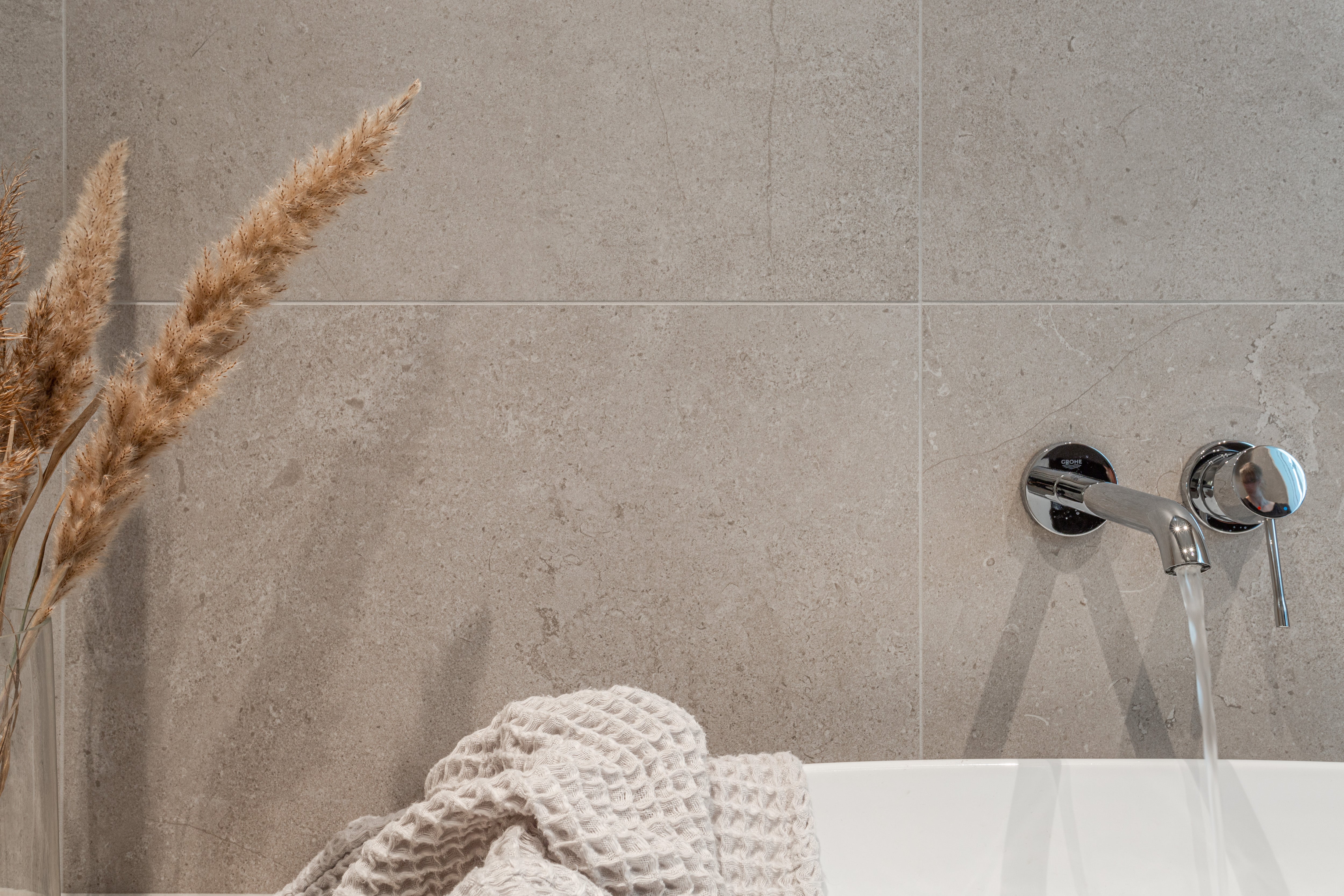 Hemse Grå 60x60 sågad