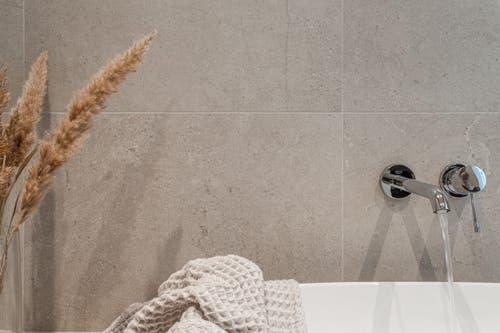 Hemse Grå 60x60 sågad