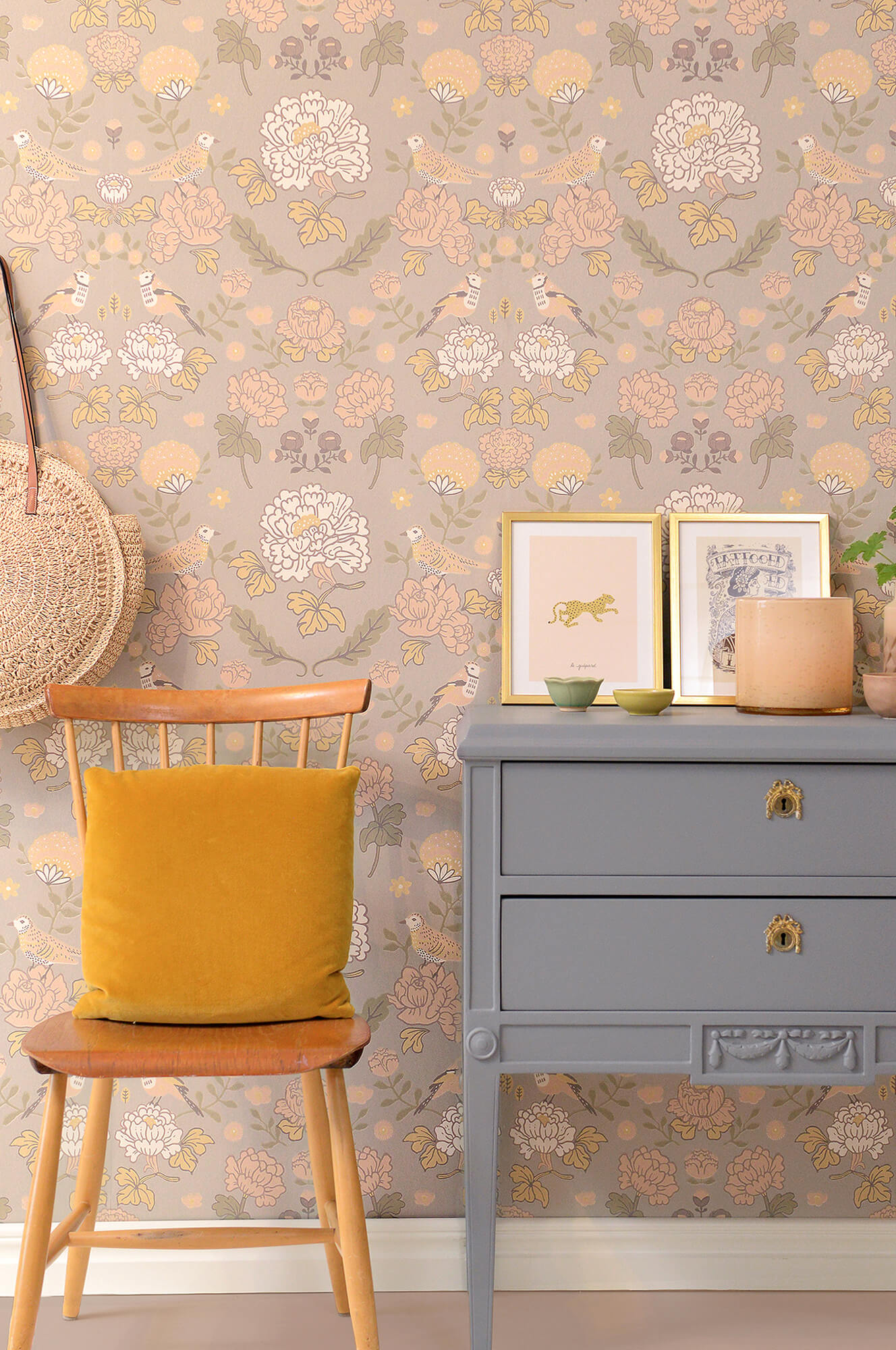 Majvillan - June Poetry