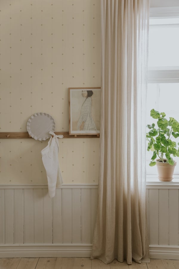 Teeny Berries Pale Yellow MM-0607