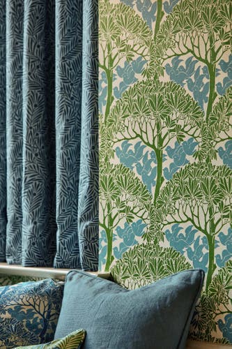 Morris & Co - The Savaric Garden Green Bedford Park Wallpapers