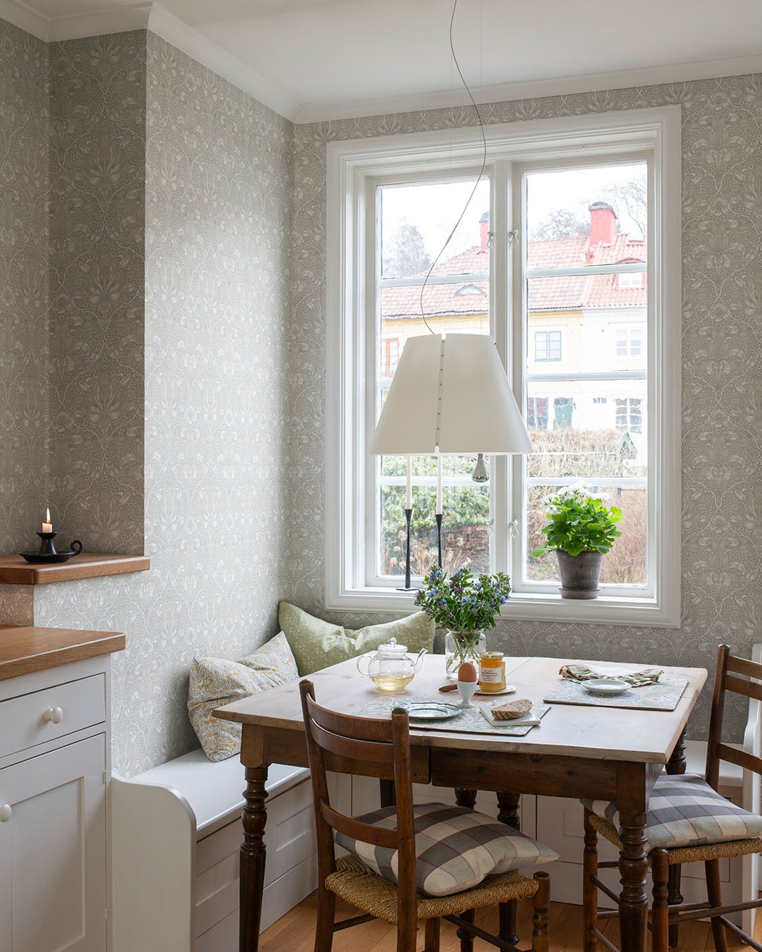 Midbec Tapeter - Spring Thicket