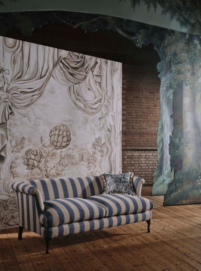 Sanderson - Pygmalion Alabaster Sanderson x Giles Deacon