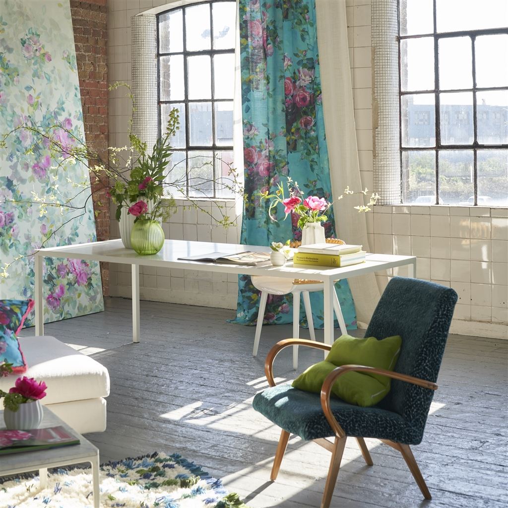 Designers Guild - Bouquet de Roses Scenes And Murals III