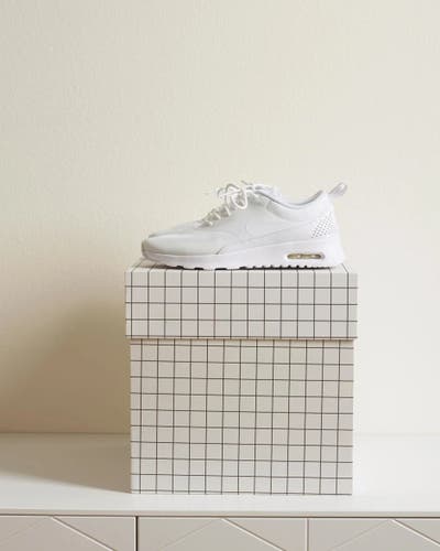 Eggvit 1001 - Jotun Lady Pure Color 0.75L