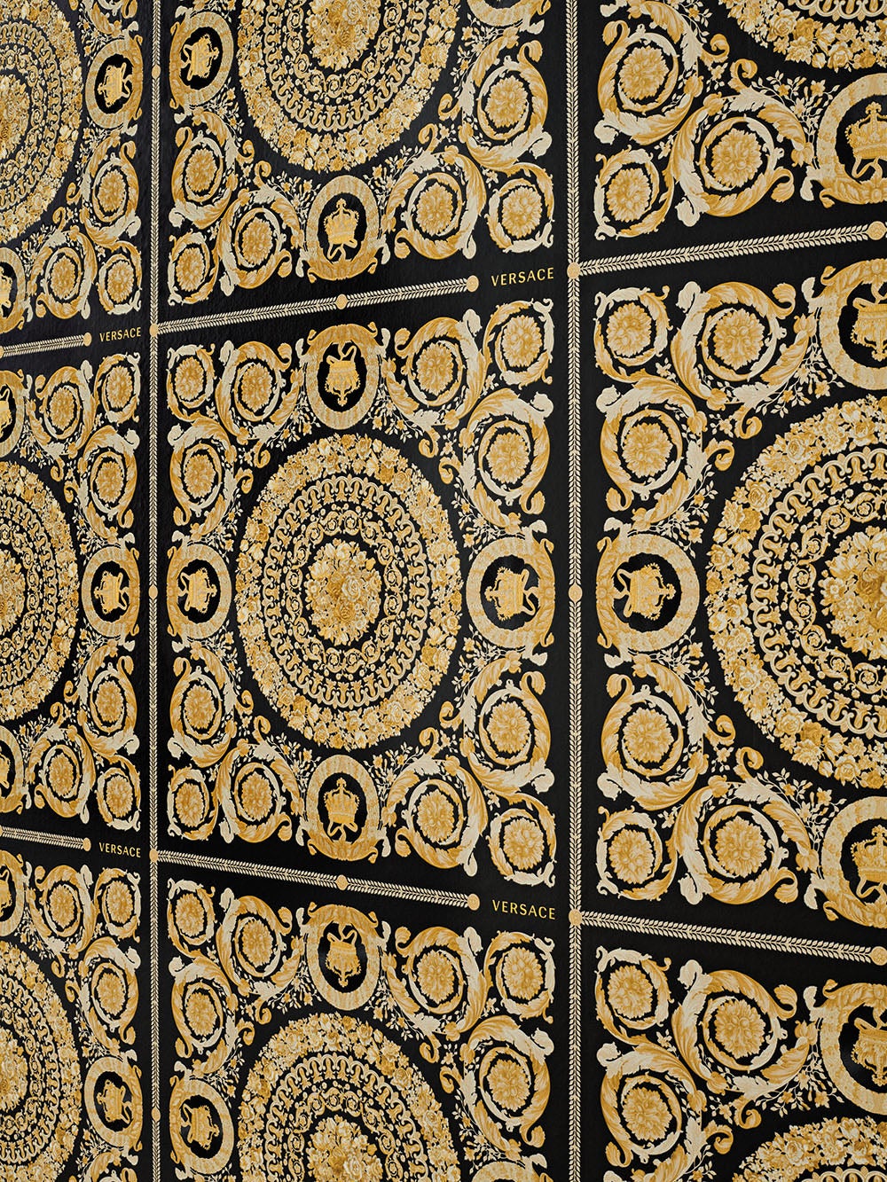 Versace IV
