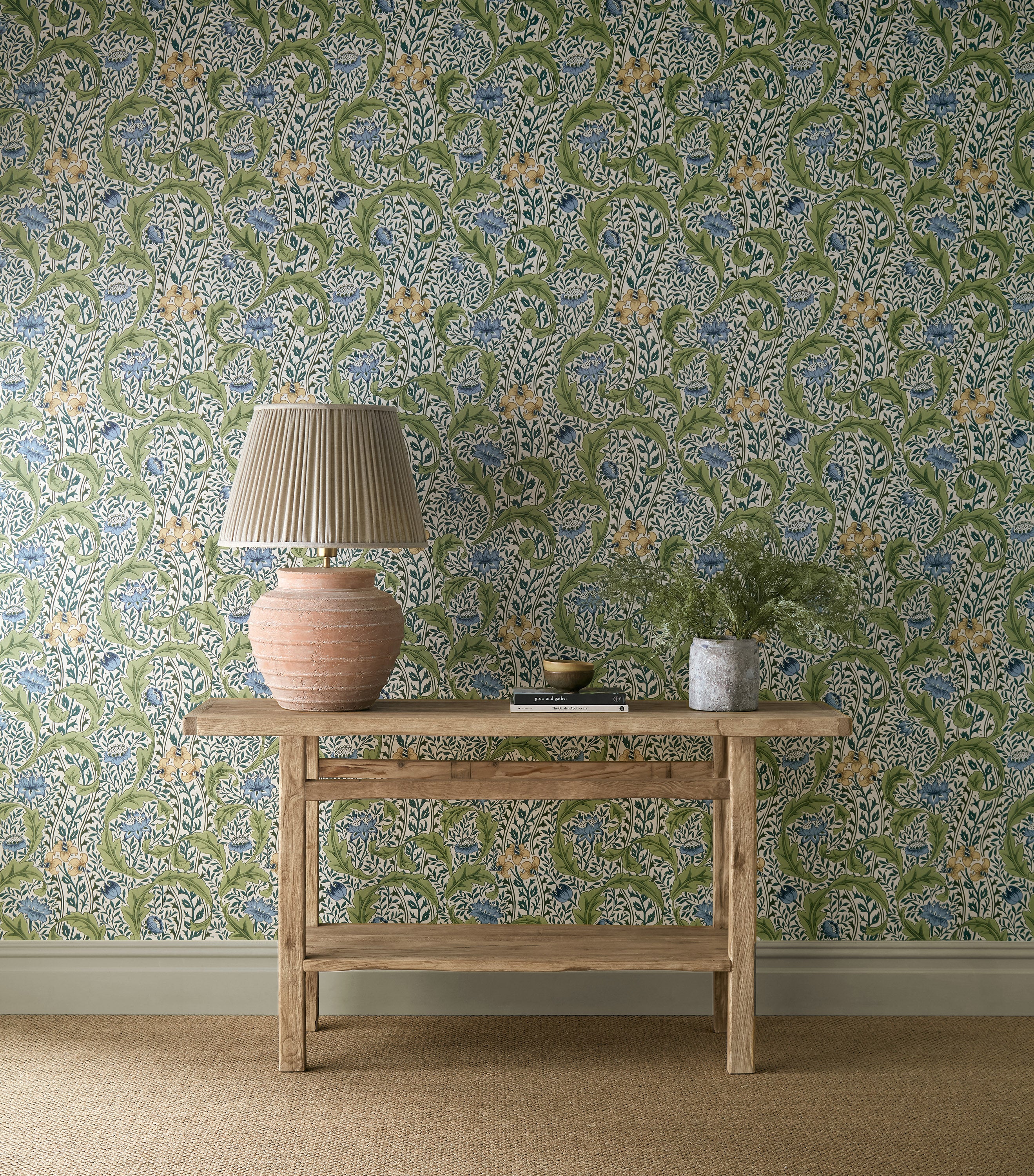 Morris & Co - Wild Tulip & Vine Nettle Woad