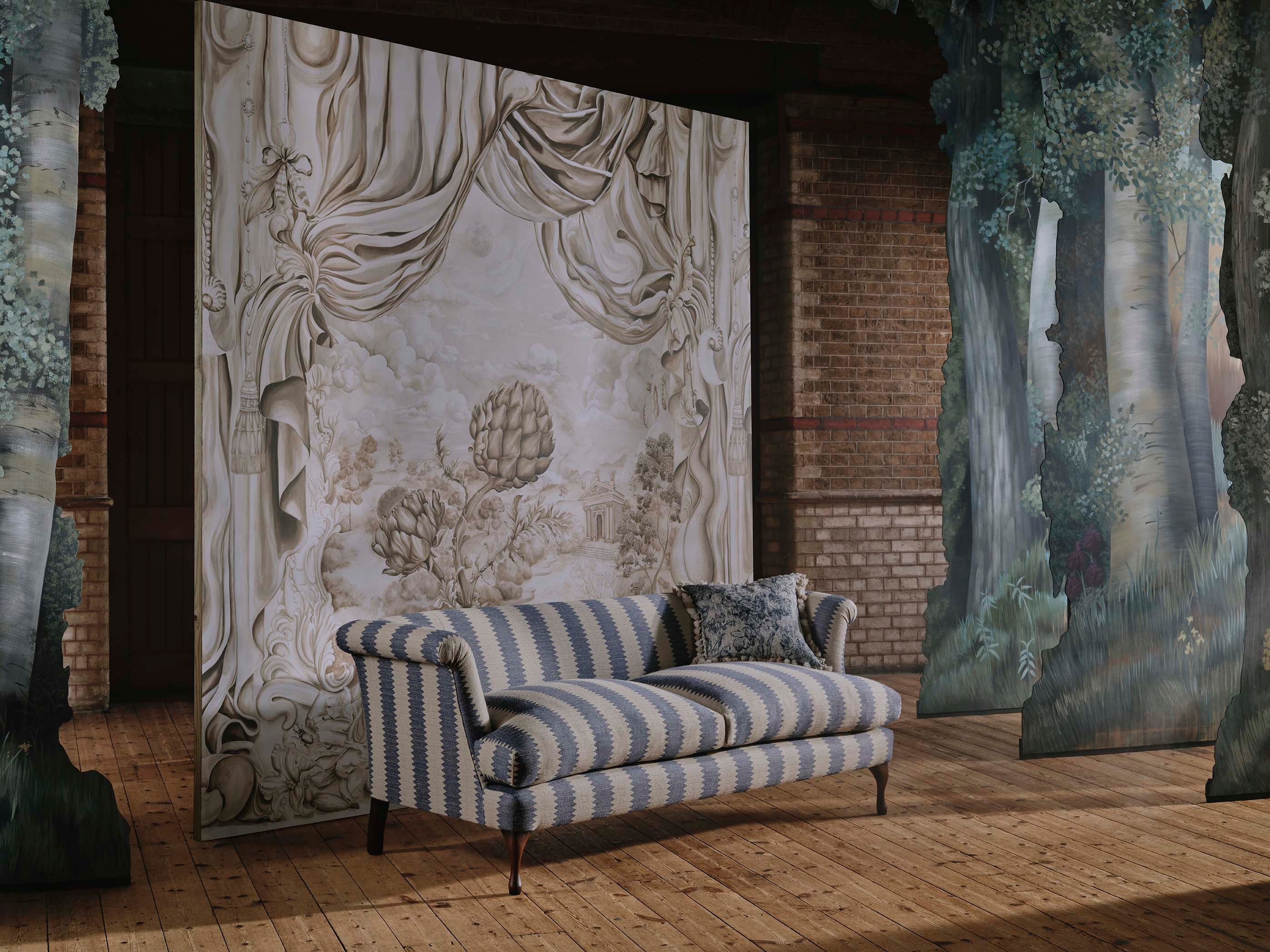 Sanderson - Pygmalion Alabaster Sanderson x Giles Deacon