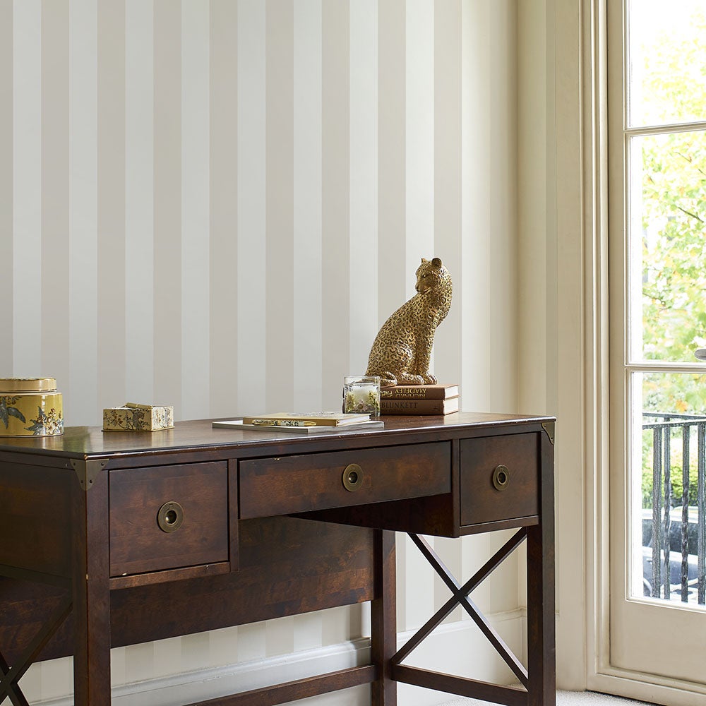 Laura Ashley vol. 1