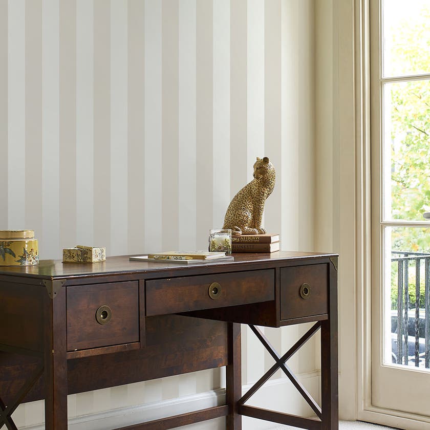 Laura Ashley vol. 1
