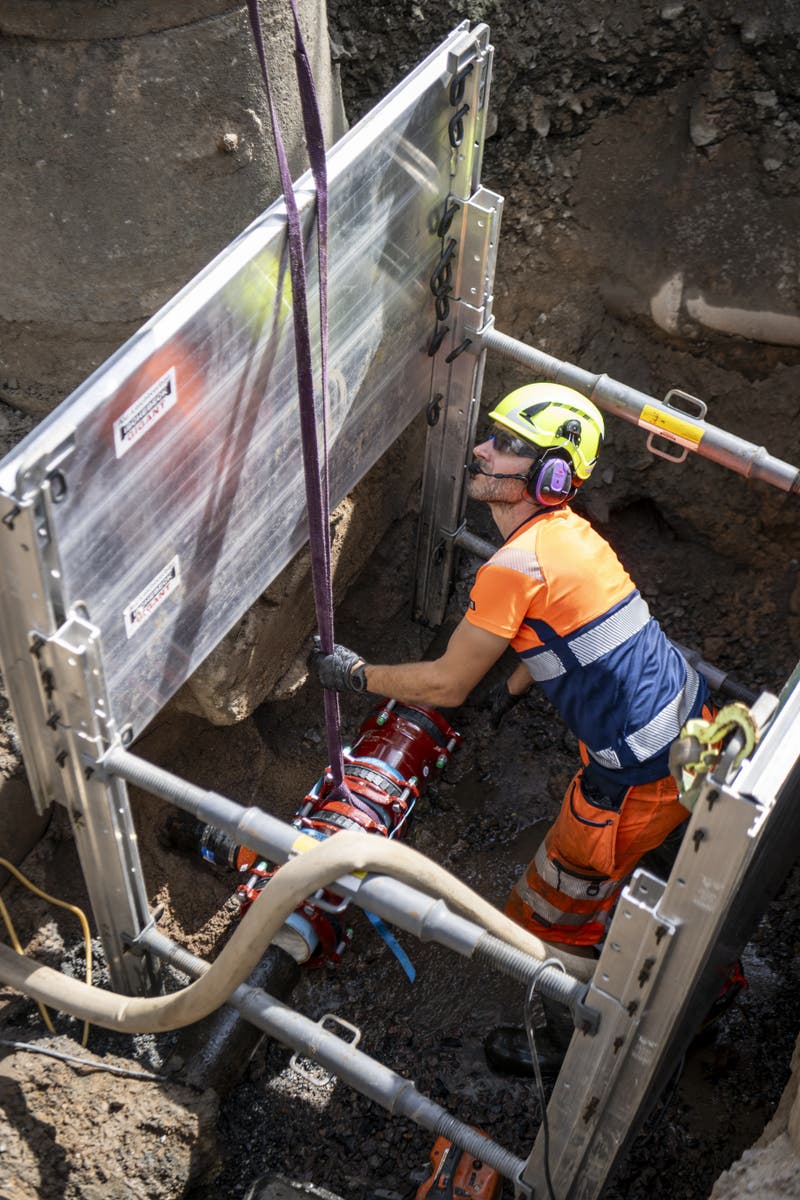 Hörselkåpa 3M PELTOR WS Alert XPI+ - Hjälmmonterad