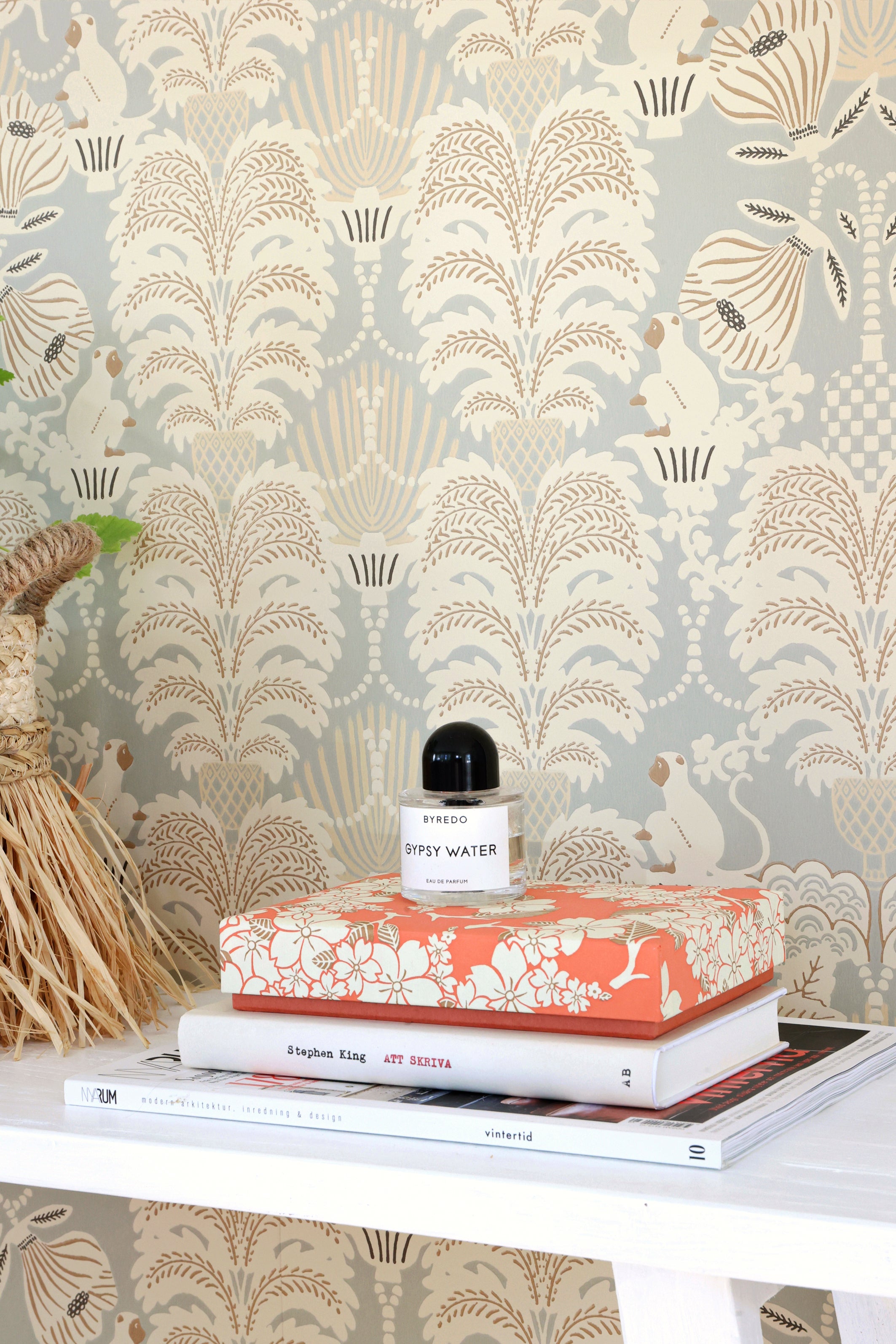 Majvillan - Hello Monkey Pale sage green