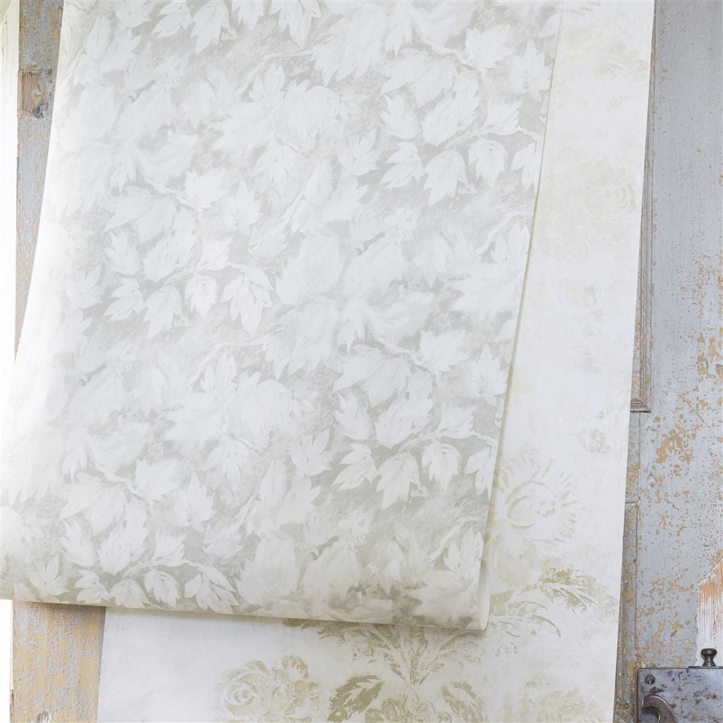 Designers Guild - Fresco Leaf - Wide Caprifoglio Wallpapers