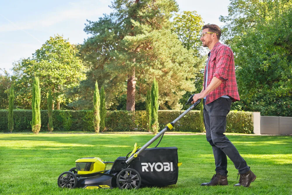 Gräsklippare RYOBI RY18LMX46A-250