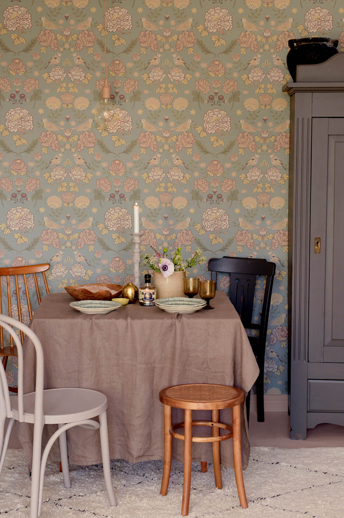 Majvillan - June Poetry