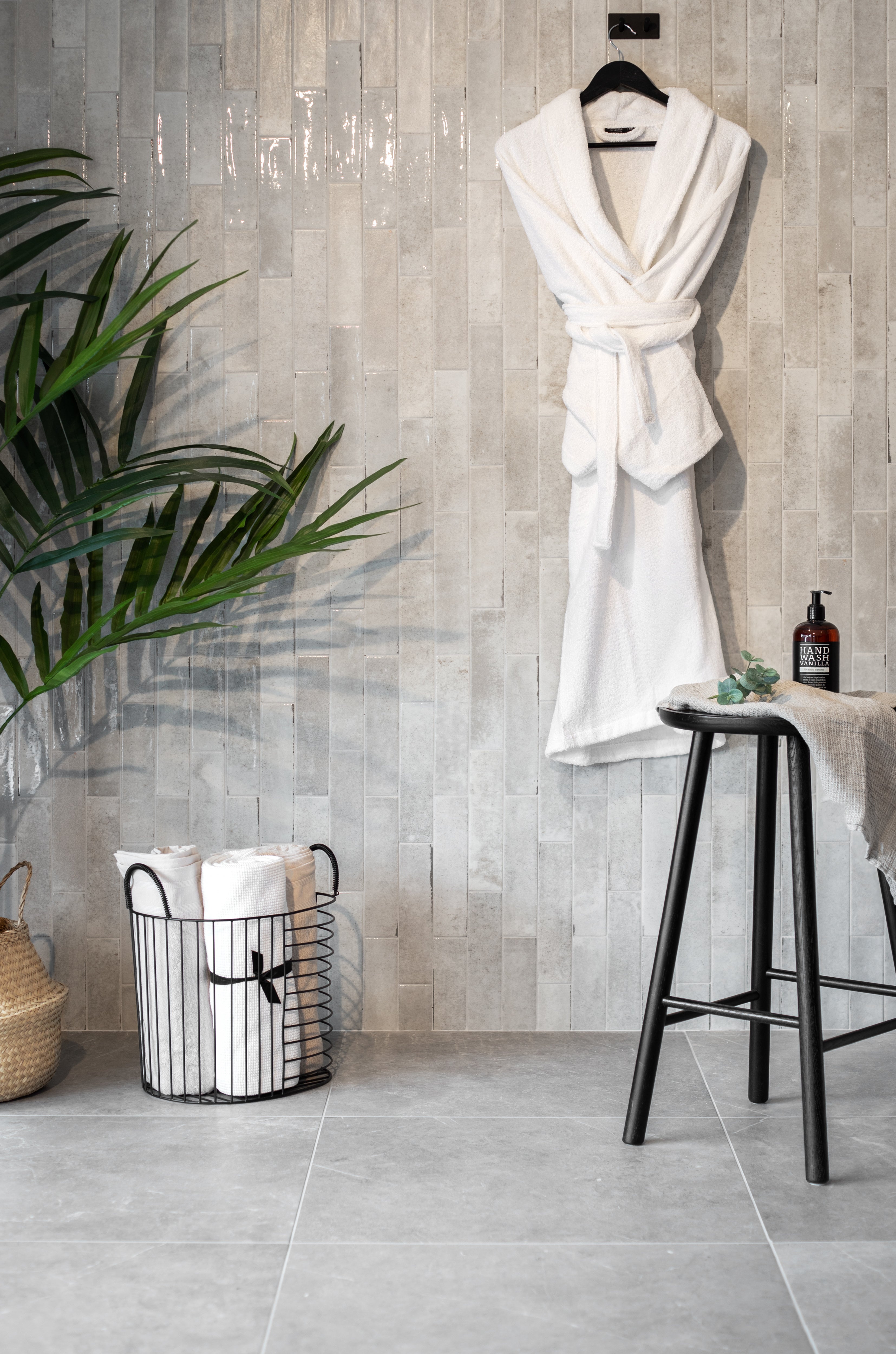 Arktis Ljusgrå blank 6x25