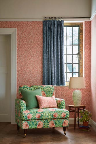 Morris & Co - Yew & Aril Watermelon Bedford Park Wallpapers