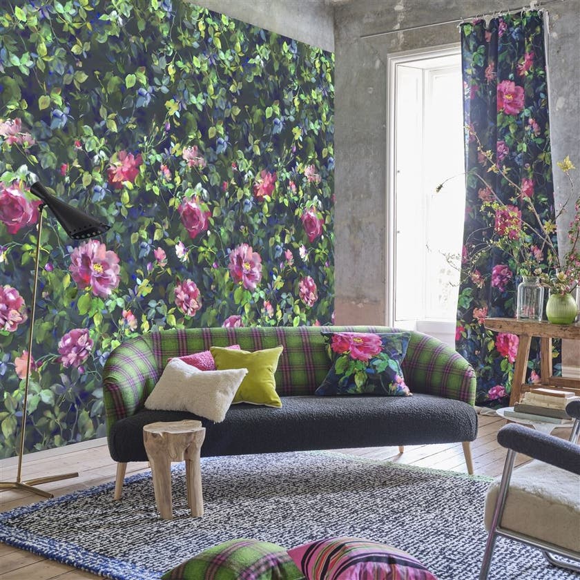 Designers Guild - Gertrude Rose Tapestry Flower