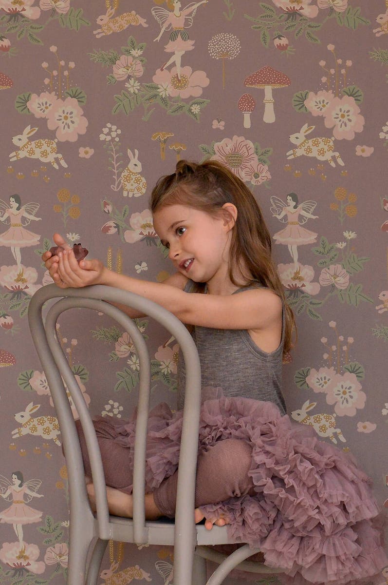 Majvillan - Old garden Poetry