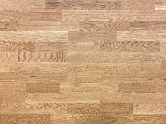 Ek 3-stav Rustic Karaktär