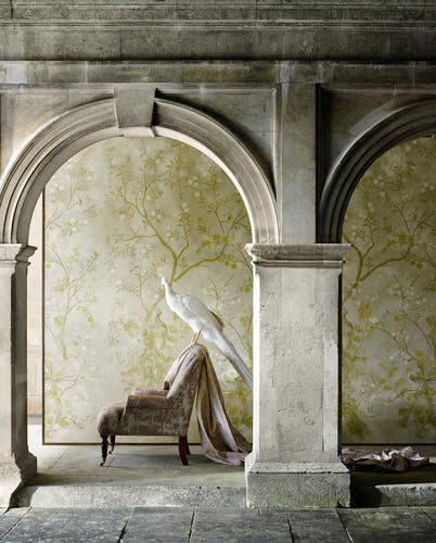 Zoffany - Rotherby Old Gold Kensington Walk Wallpaper