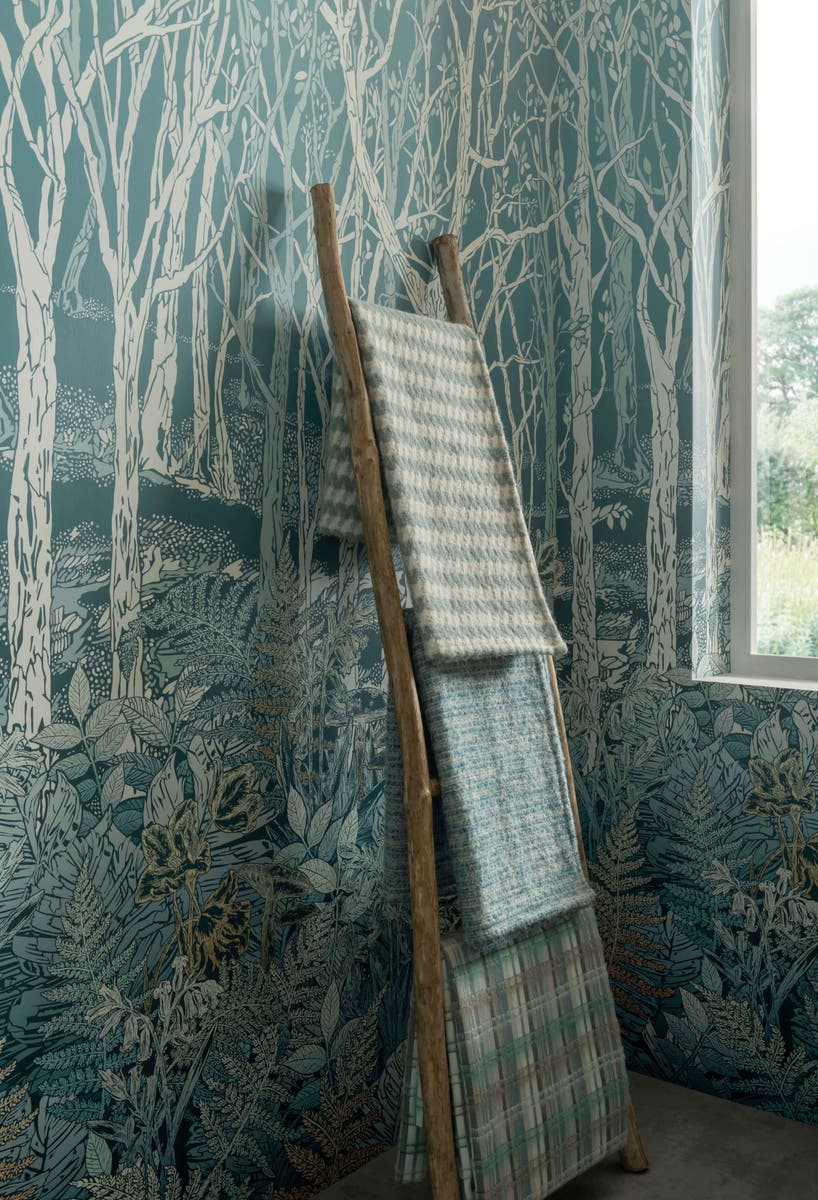 Osborne & Little - Sylvania Mint/Teal.