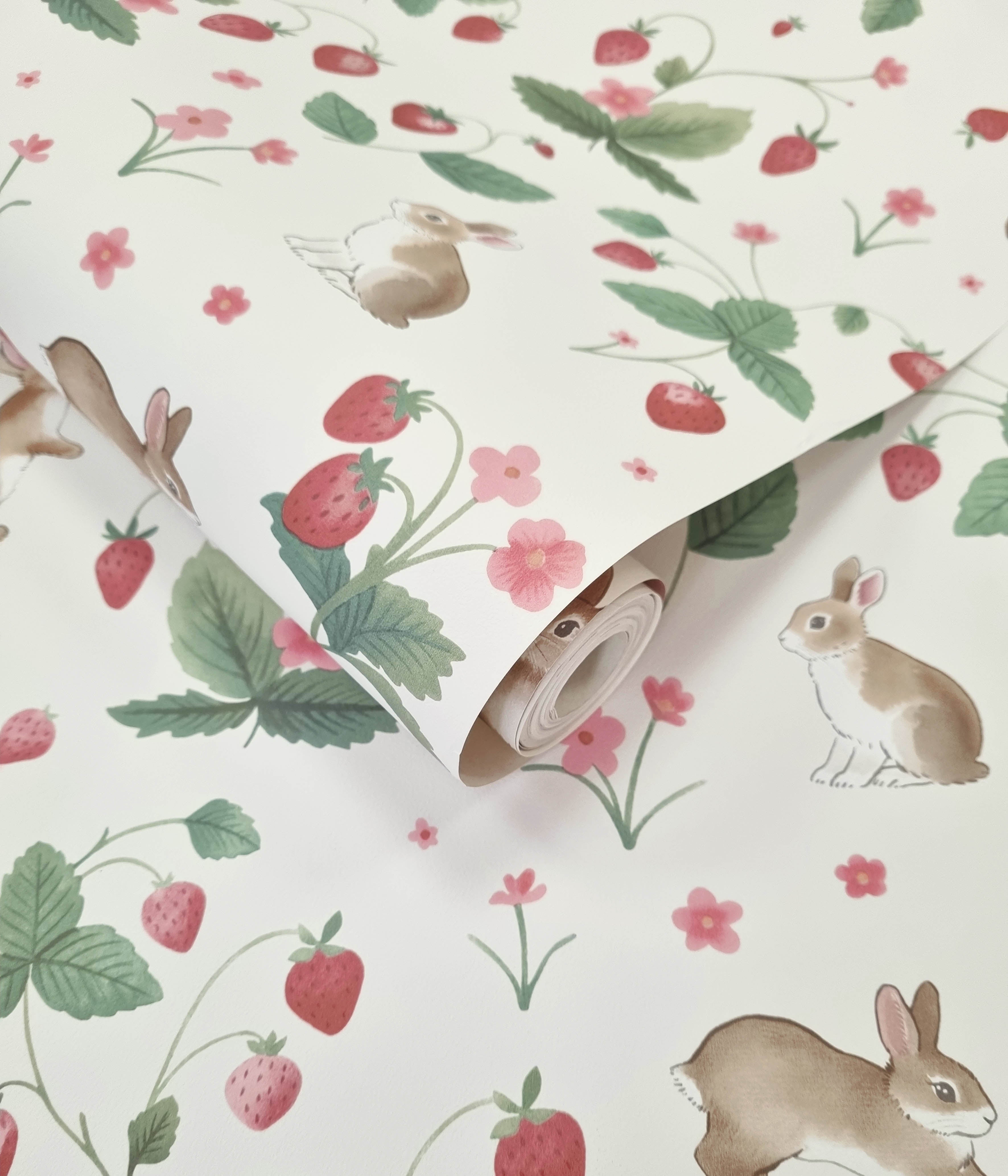 Intrade - Bunnies & Berries Cream/Multi