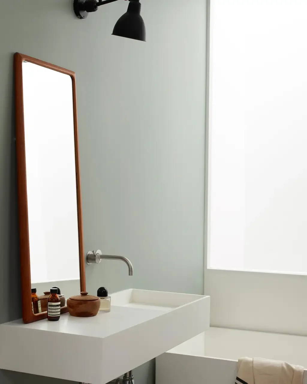 Minty Breeze 7163 - Jotun Lady Pure Color 10L