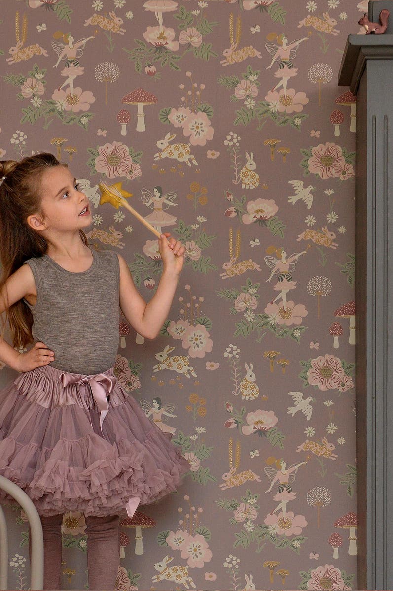 Majvillan - Old garden Poetry