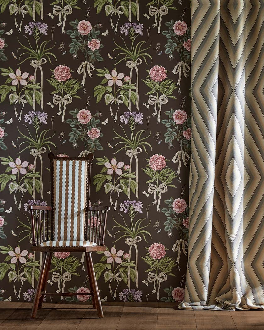 Sanderson - Cupid`s Beau Morel/Mantle Sanderson x Giles Deacon