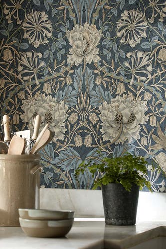 Morris & Co - Honeysuckle & Tulip Woad/ Morris and Friends Wallpa