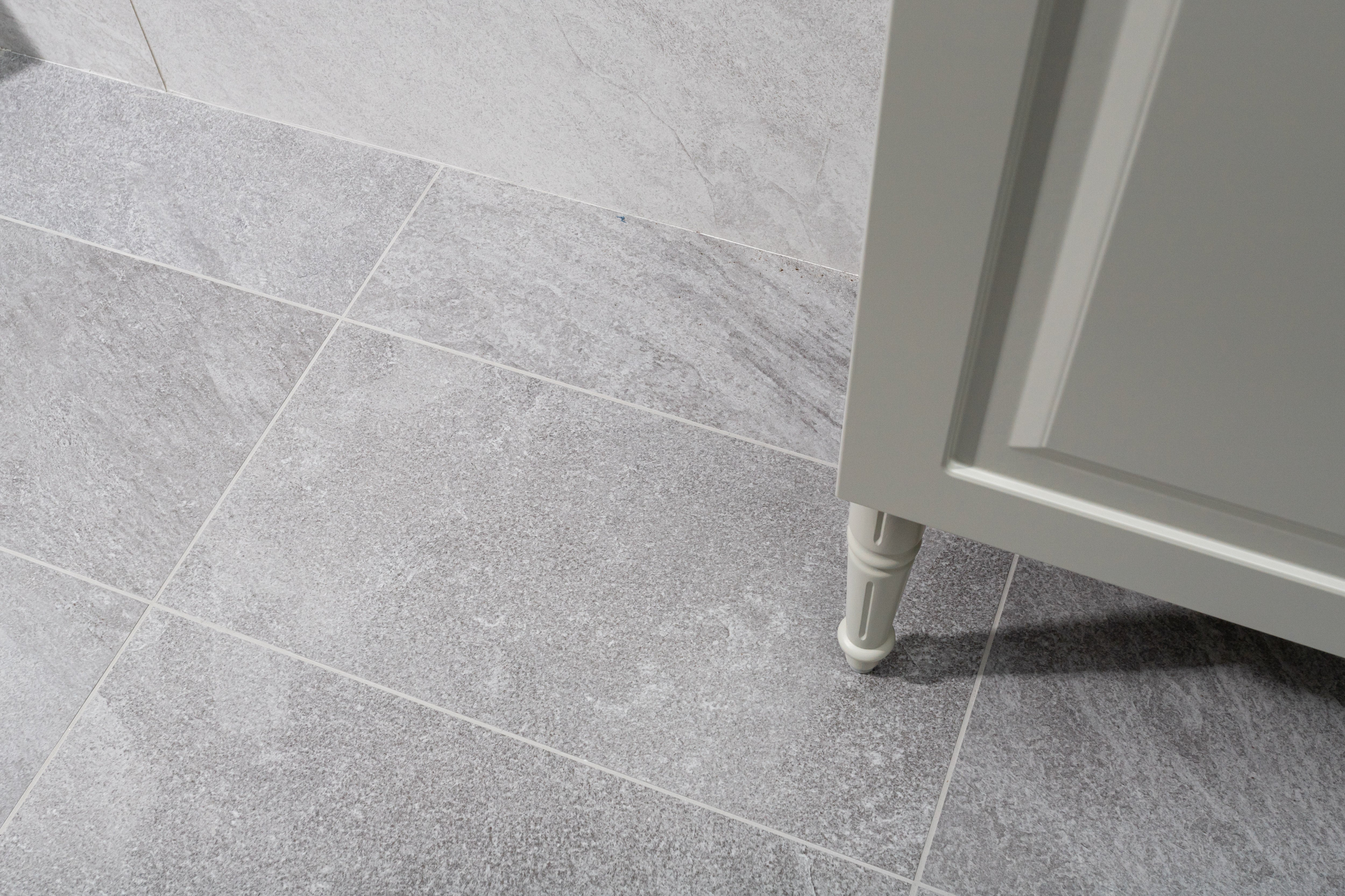 Klint Grey 30x60 såg