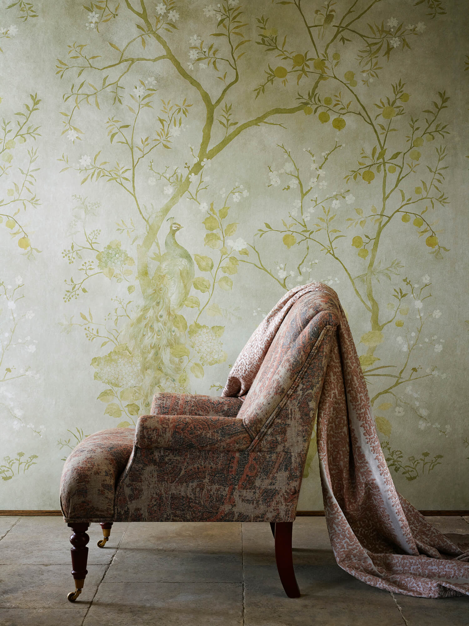 Zoffany - Rotherby Old Gold Kensington Walk Wallpaper