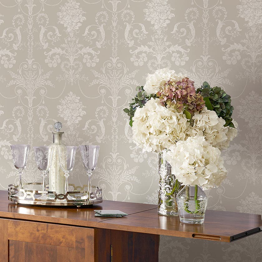 Laura Ashley vol. 1