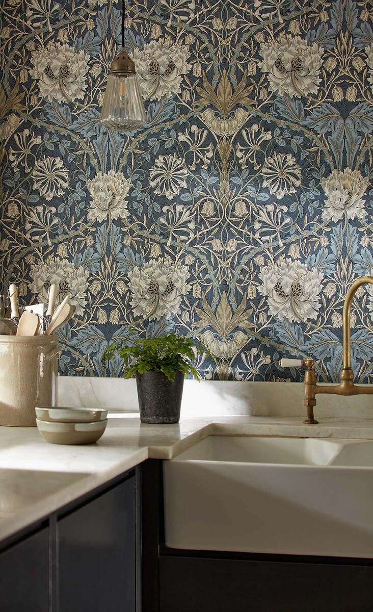 Honeysuckle & Tulip Woad/ Morris and Friends Wallpa