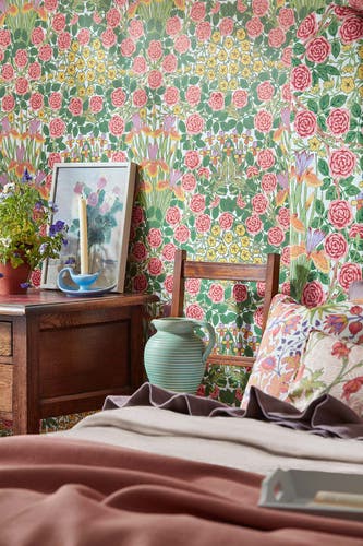 Morris & Co - Campanula Sunburst Bedford Park Wallpapers