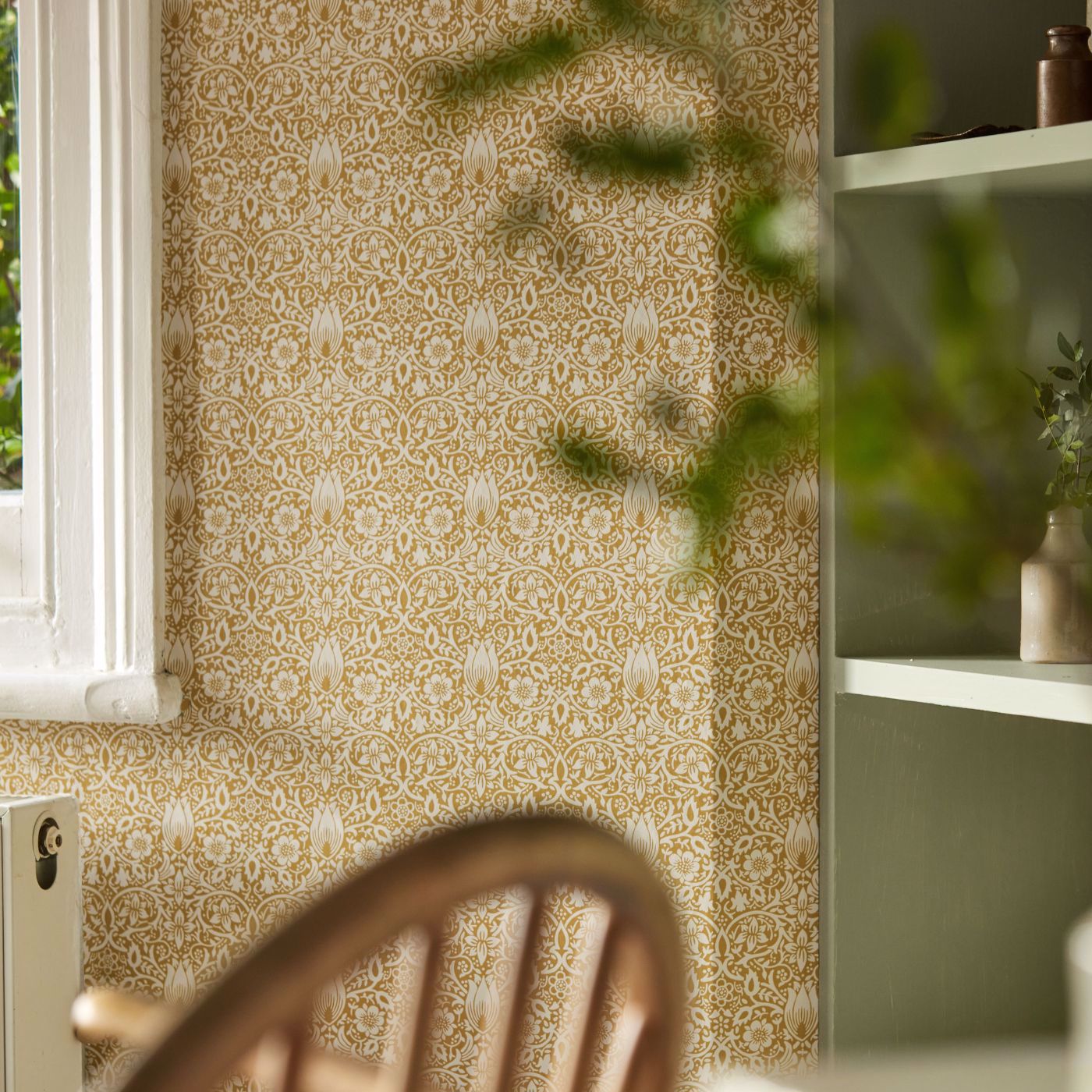 Morris & Co - Borage Sunflower Emery Walker`s House Wall