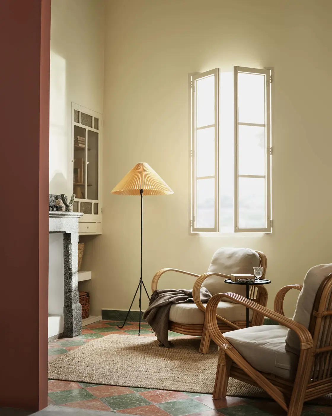 living-room_8753_yelllow-memories_20118_amber-red.webp