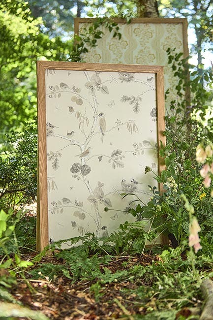 Sanderson - Woodland Chorus Sepia/Neu Country Woodland Wallcove