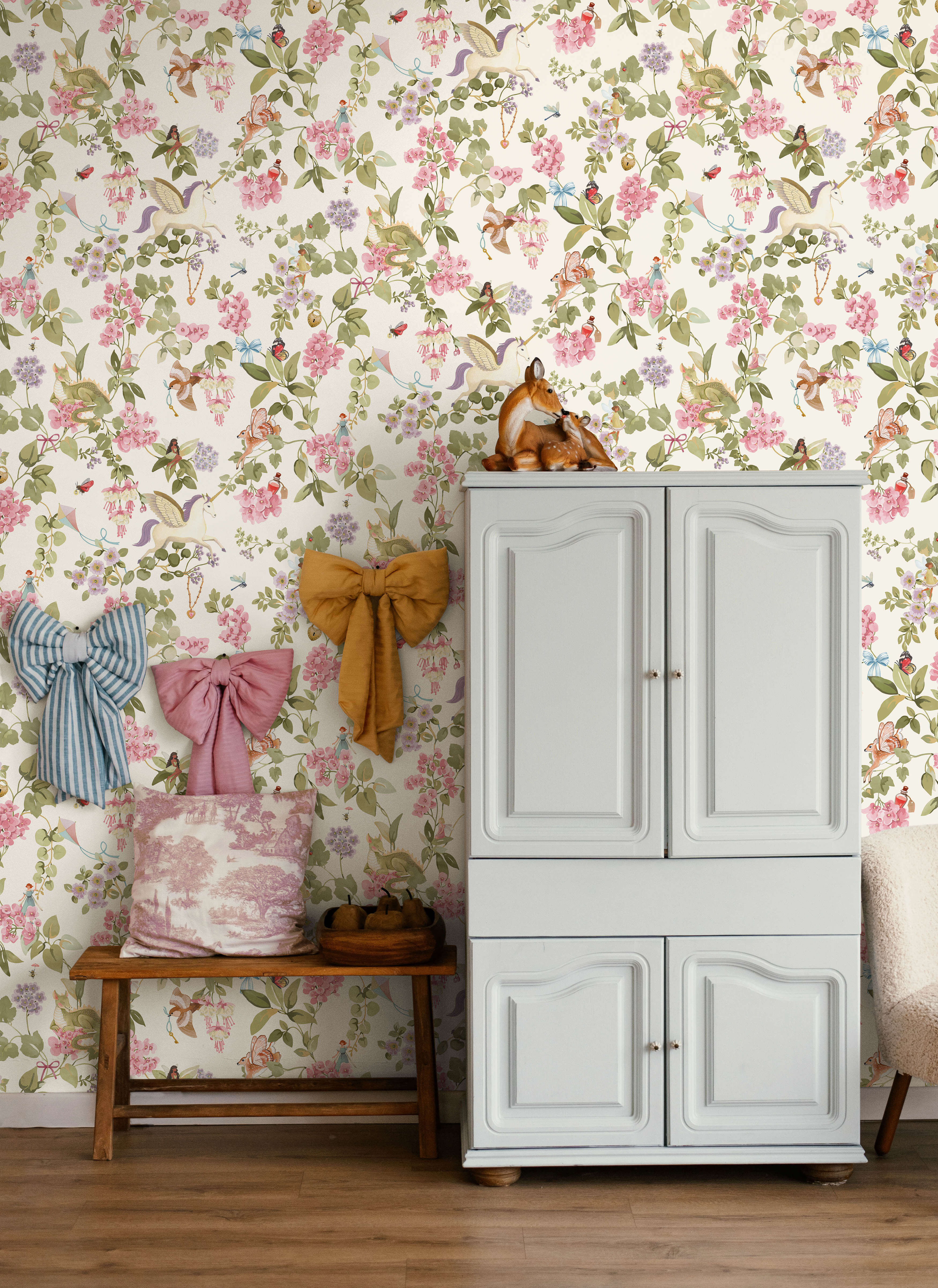 Intrade - Away with the Fairies Cream/Pink