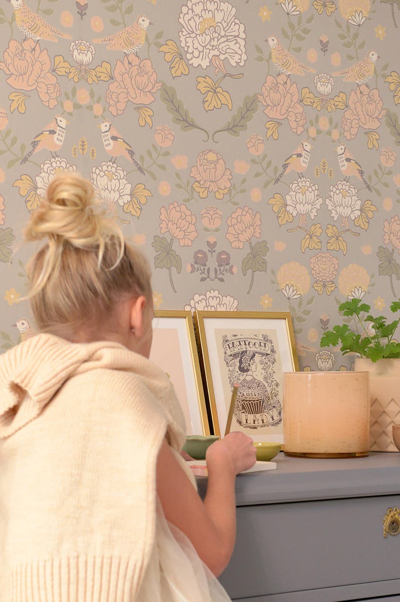 Majvillan - June Poetry