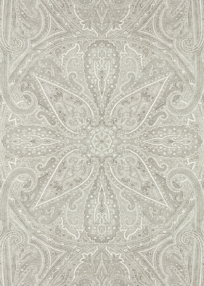 Zoffany - Grand Paisley Silver Cotswolds Manor Wallpaper