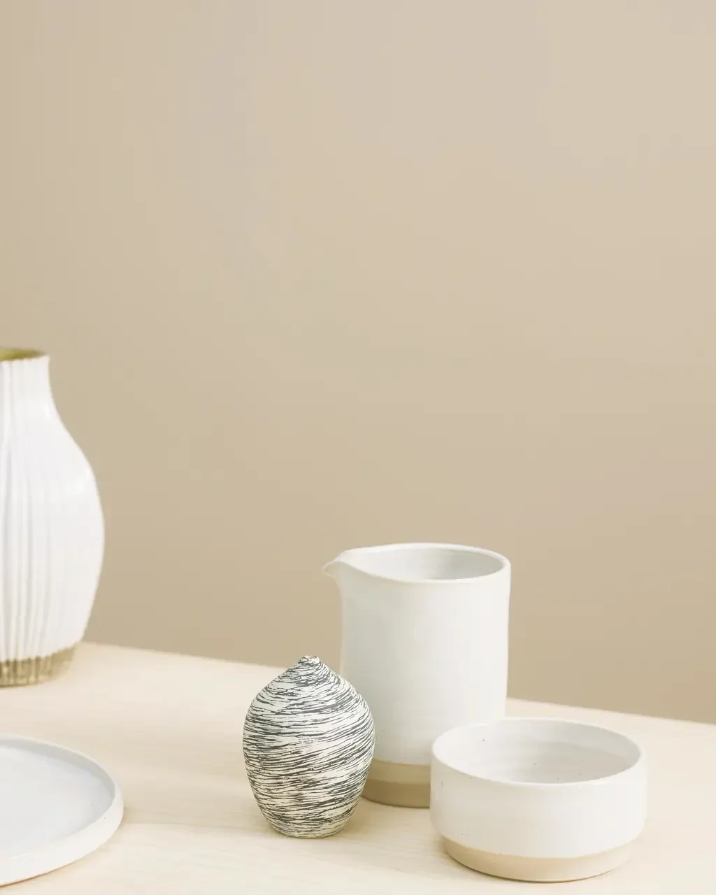 Sand 1140 - Jotun Lady Pure Color 10L